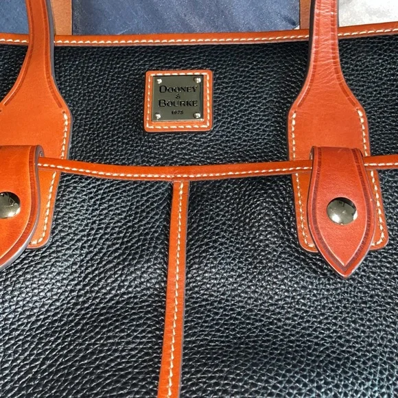 Dooney and Bourke Pebble Grain Black Double Pocket tote - Picture 4 of 10